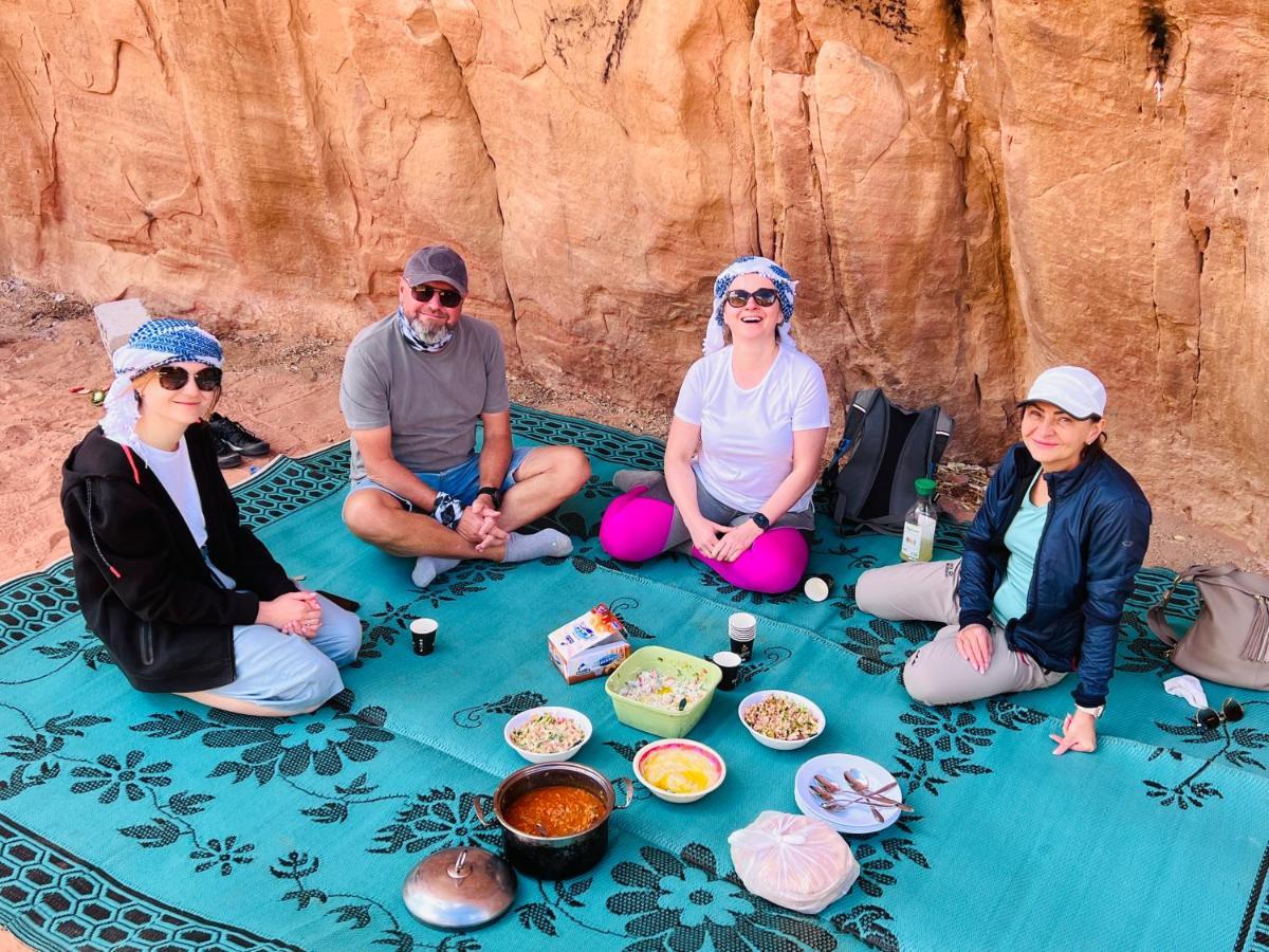 Wadi Rum Local Guide Exteriör bild